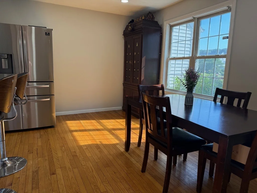 10 Ptarmigan Dr, Shrewsbury