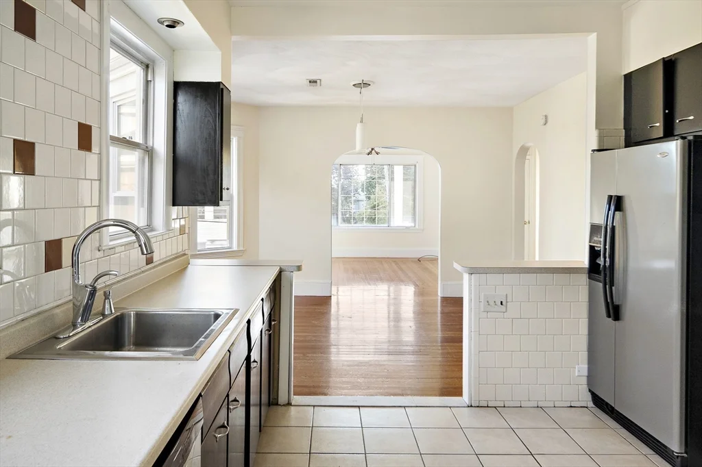 30 Early Ave, Lawrence Estates