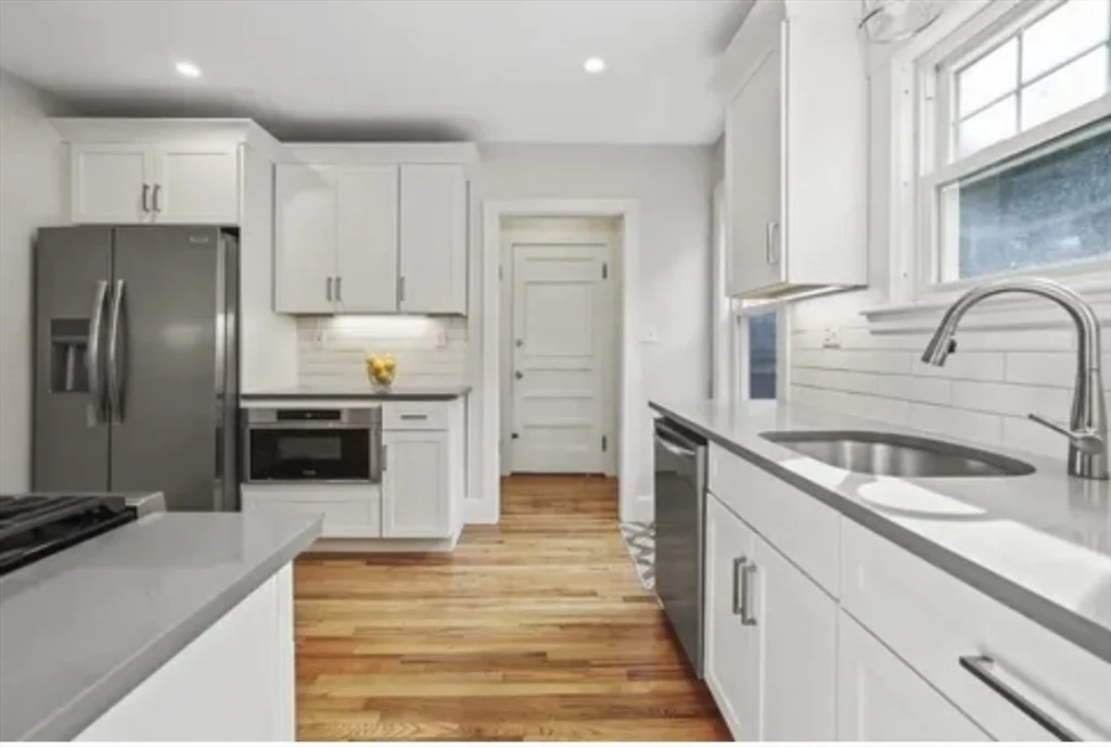 37 Gallivan Blvd, Mattapan