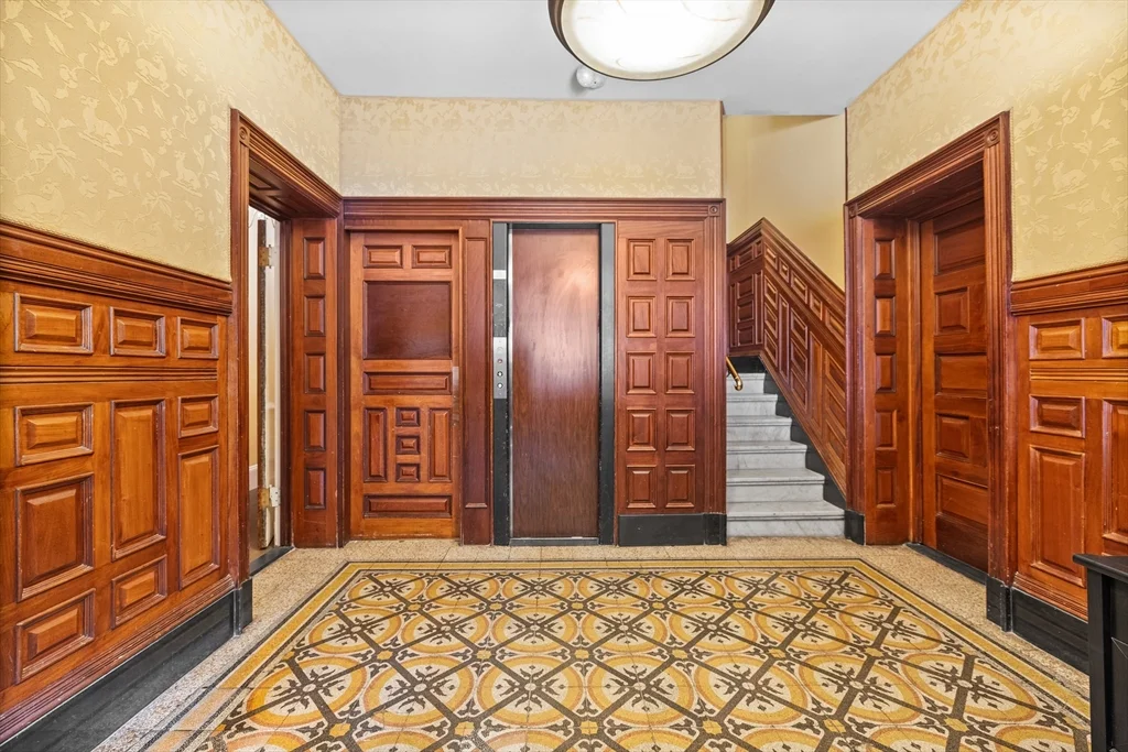 259 Beacon St, Back Bay