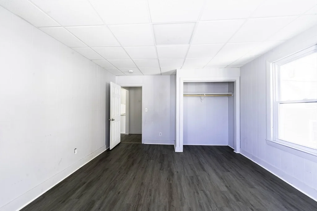 30 Chestnut St, Fitchburg