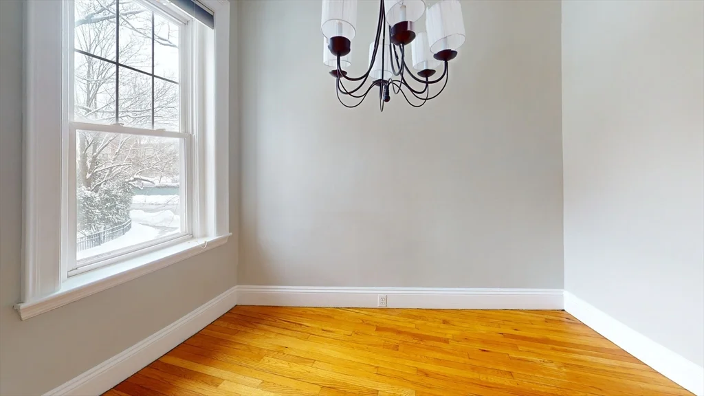 79 Thatcher St, Coolidge Corner