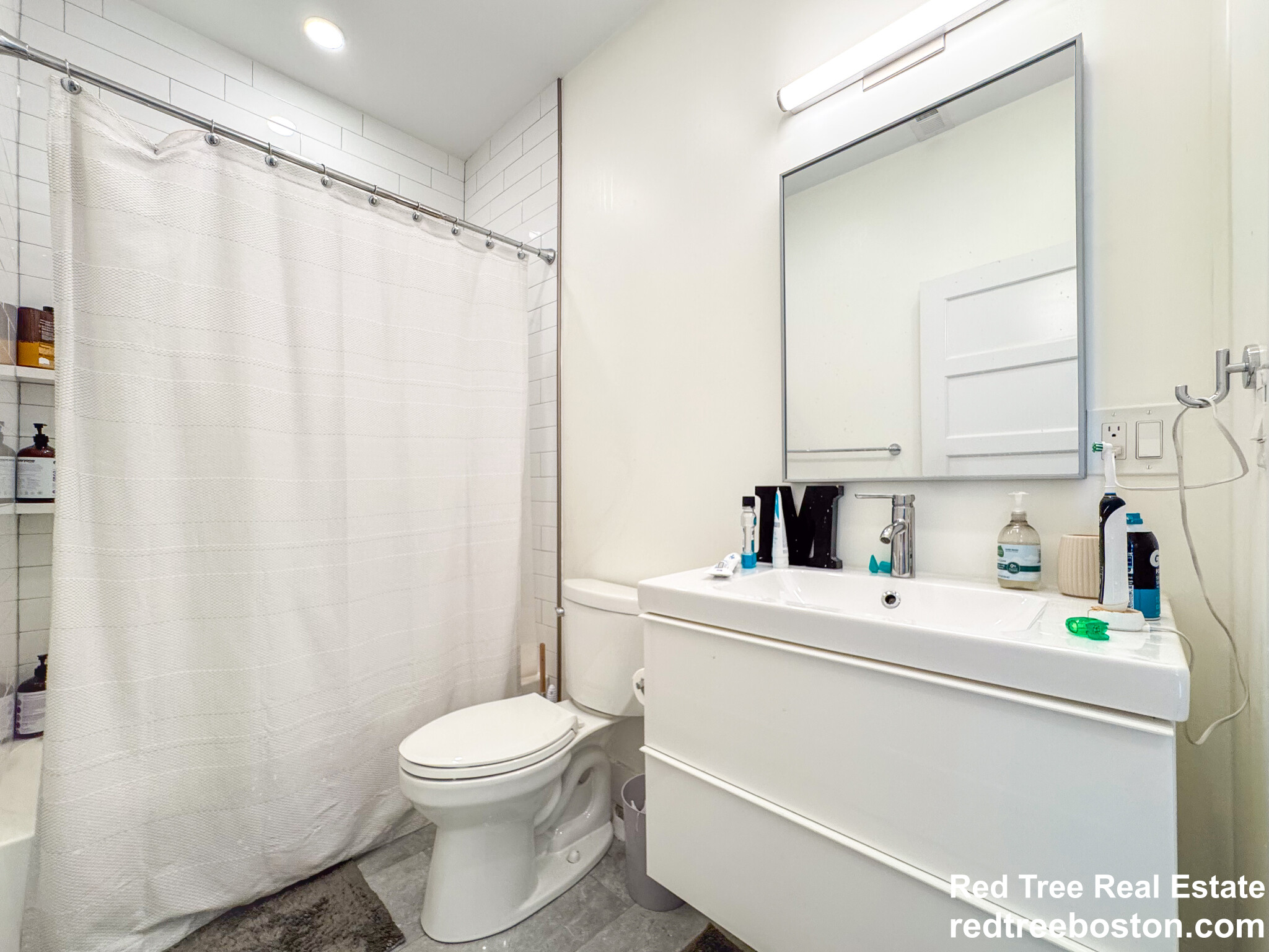 231 Maverick St, East Boston