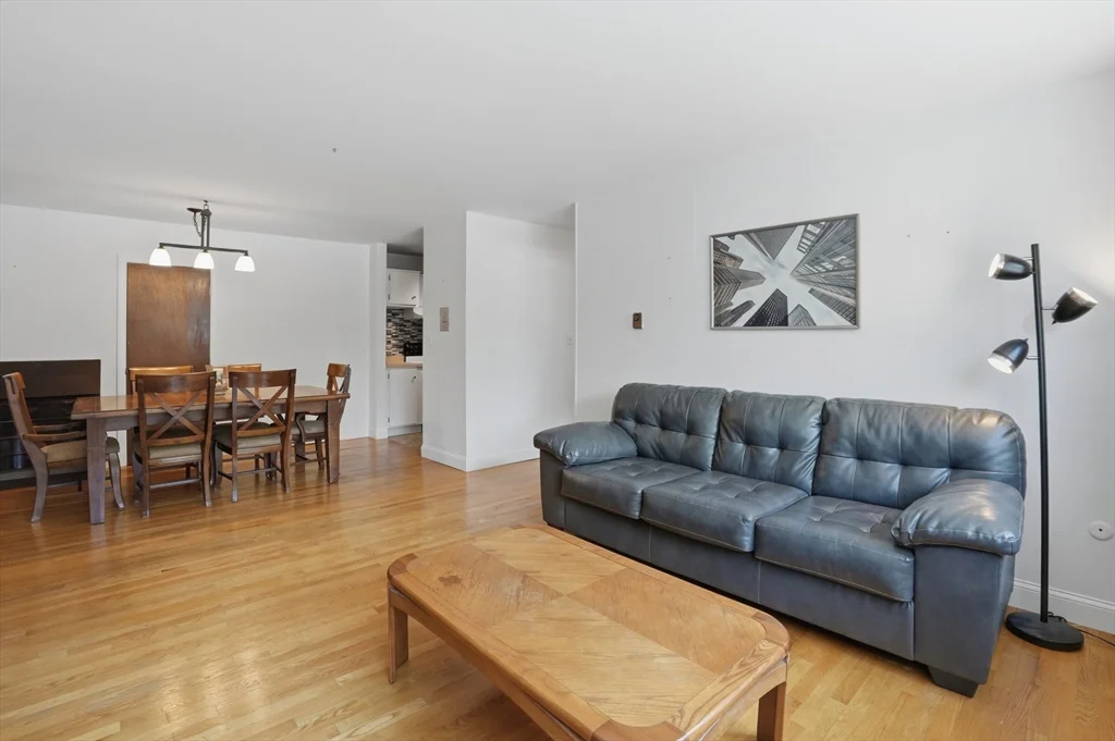 147 Milk St, Westborough
