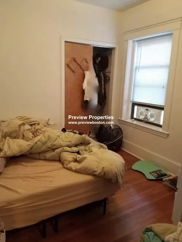 1315 Commonwealth Ave, Allston