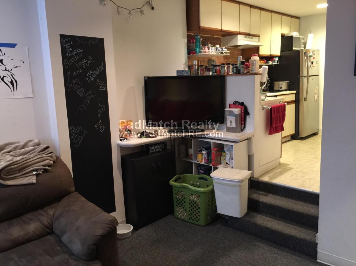 218 Hemenway St, Fenway