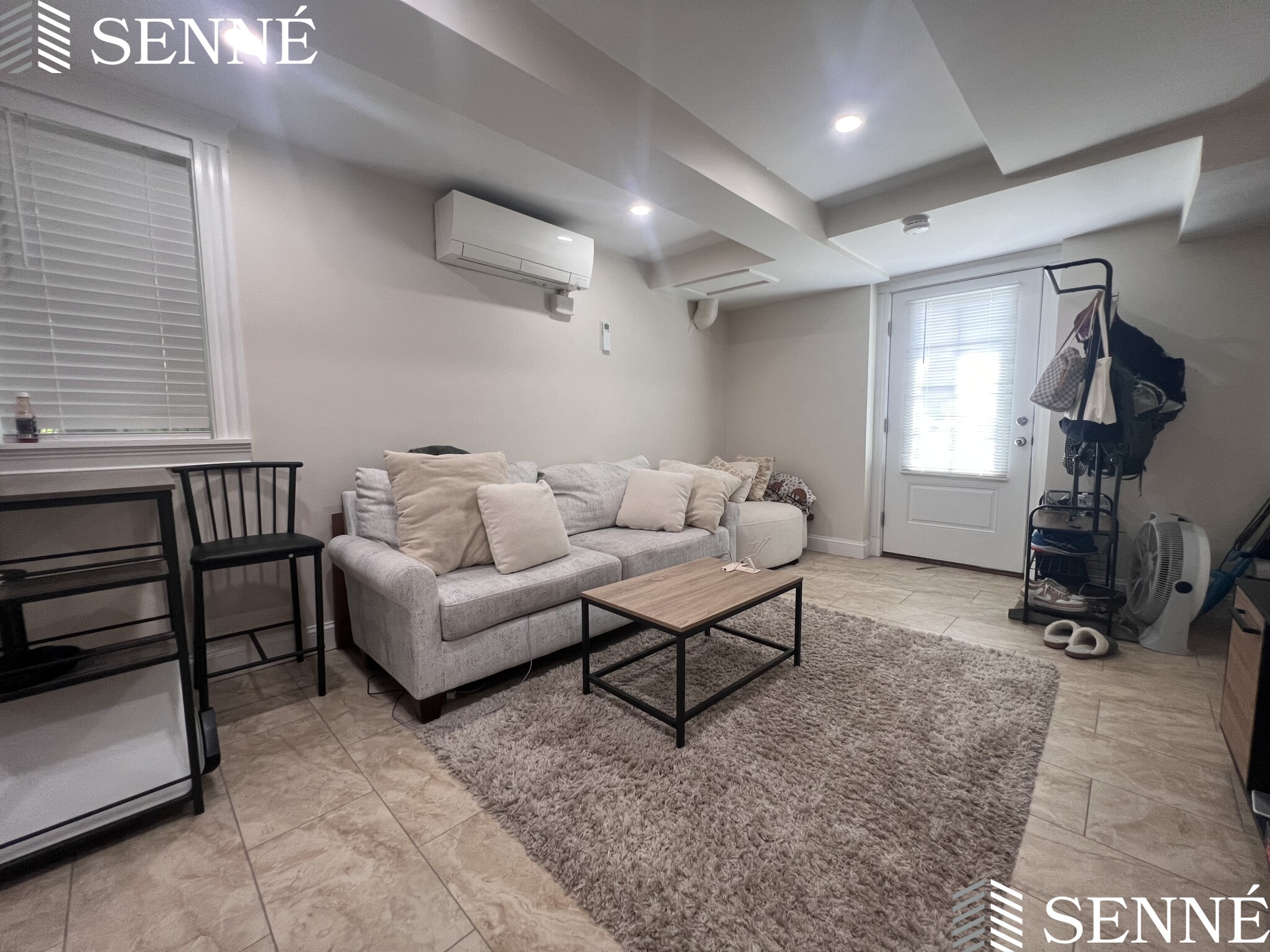 3 Linnaean St, Neighborhood Nine