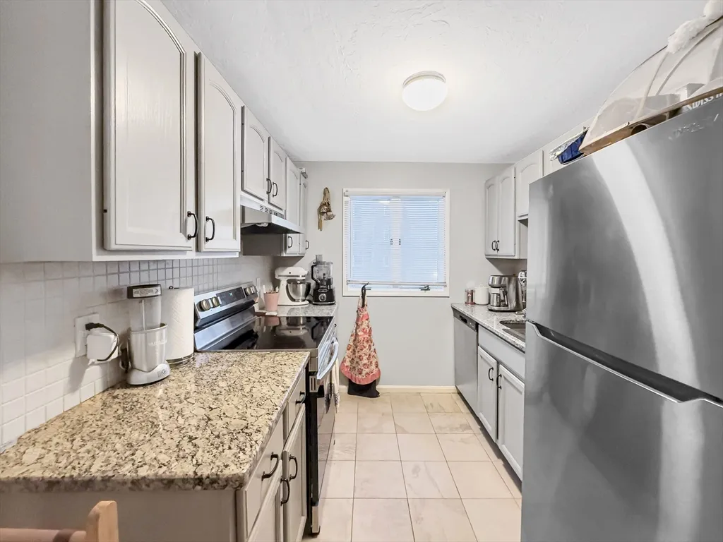 25 Rockland St, West Roxbury
