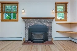 63 Pierrepont Rd, Newton Lower Falls