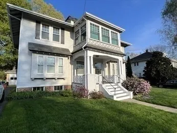 1120 Centre St, Newton Center