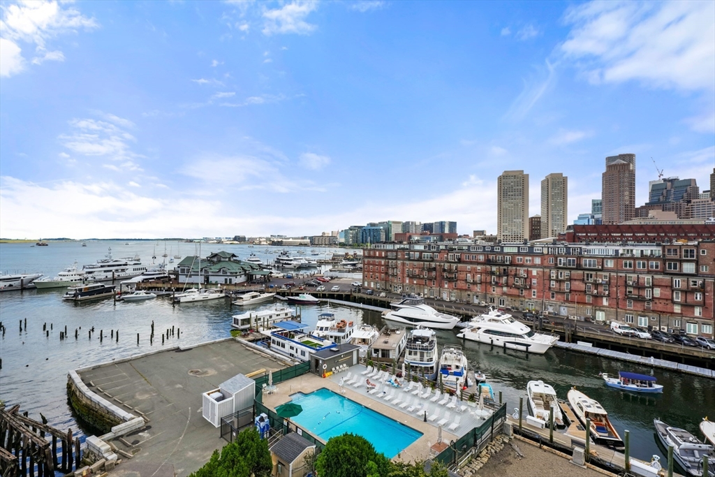 28 Atlantic Ave, Waterfront