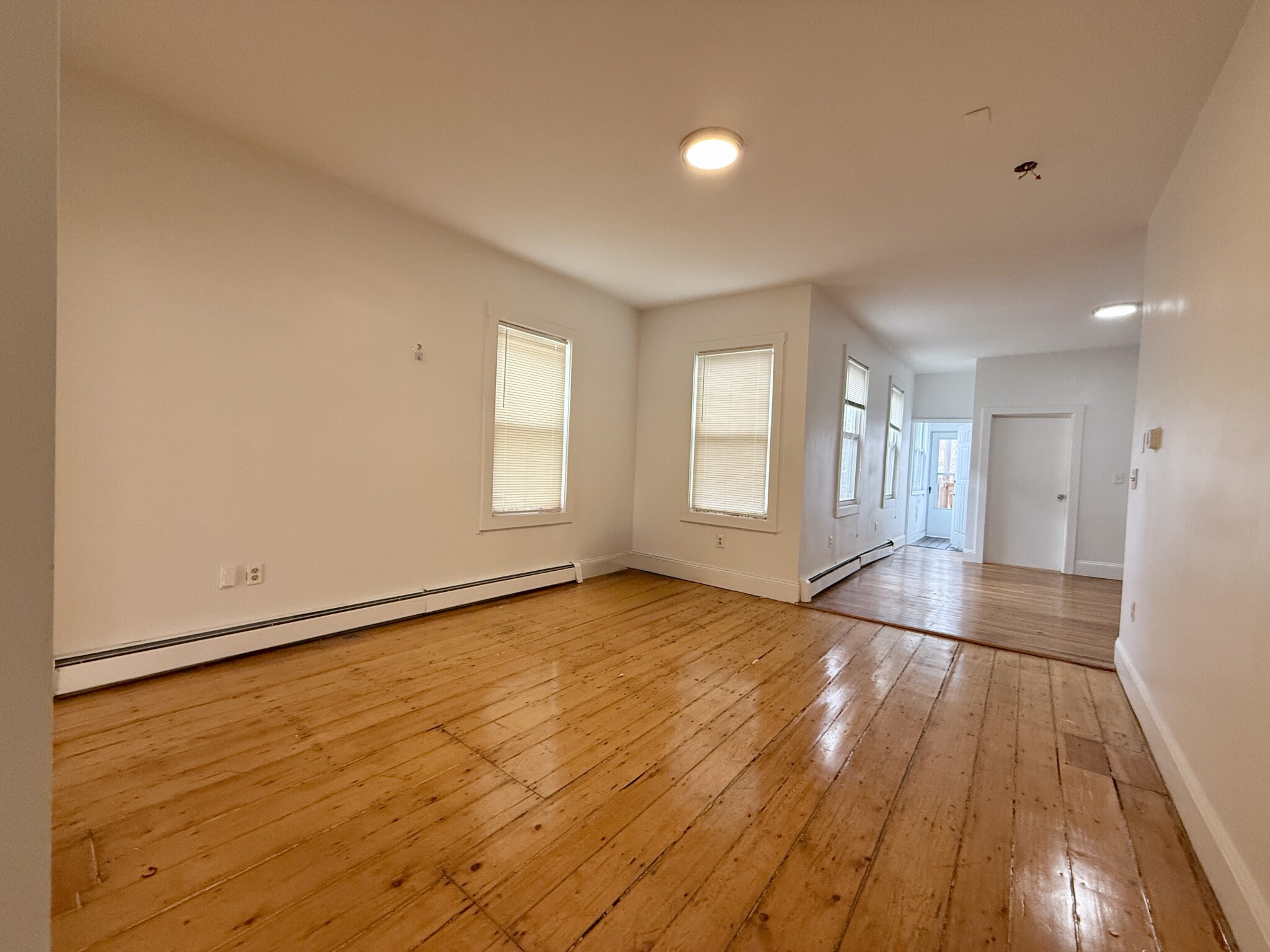 12 Creighton St, Jamaica Plain