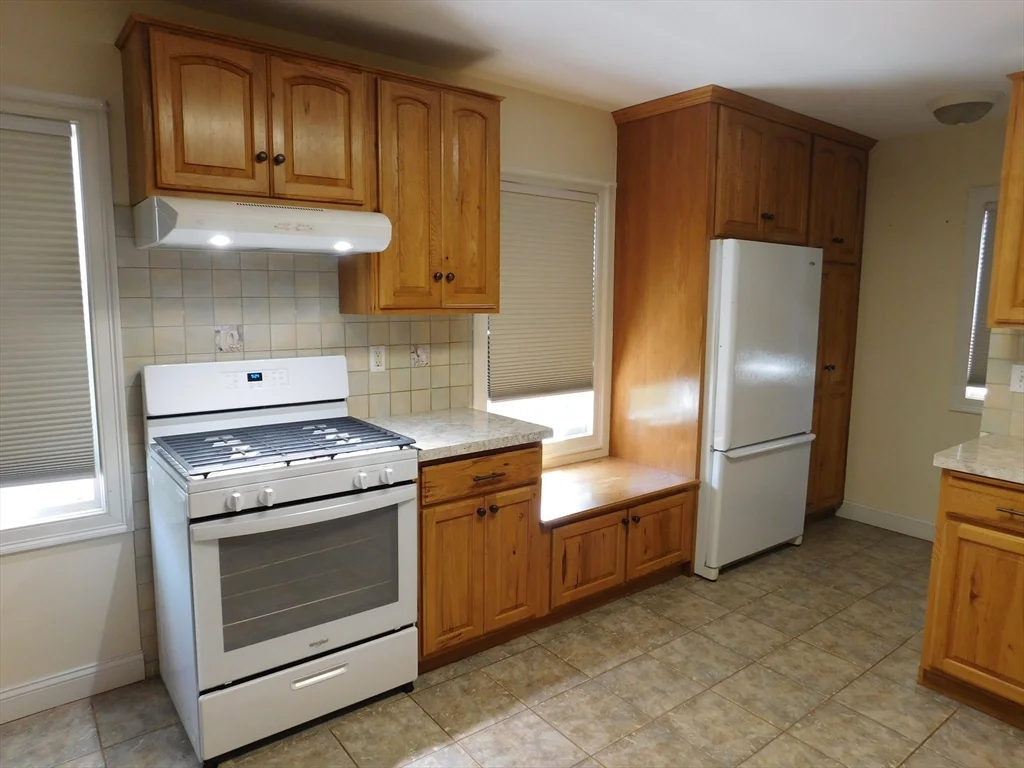 67-69 Angeline St, West Springfield