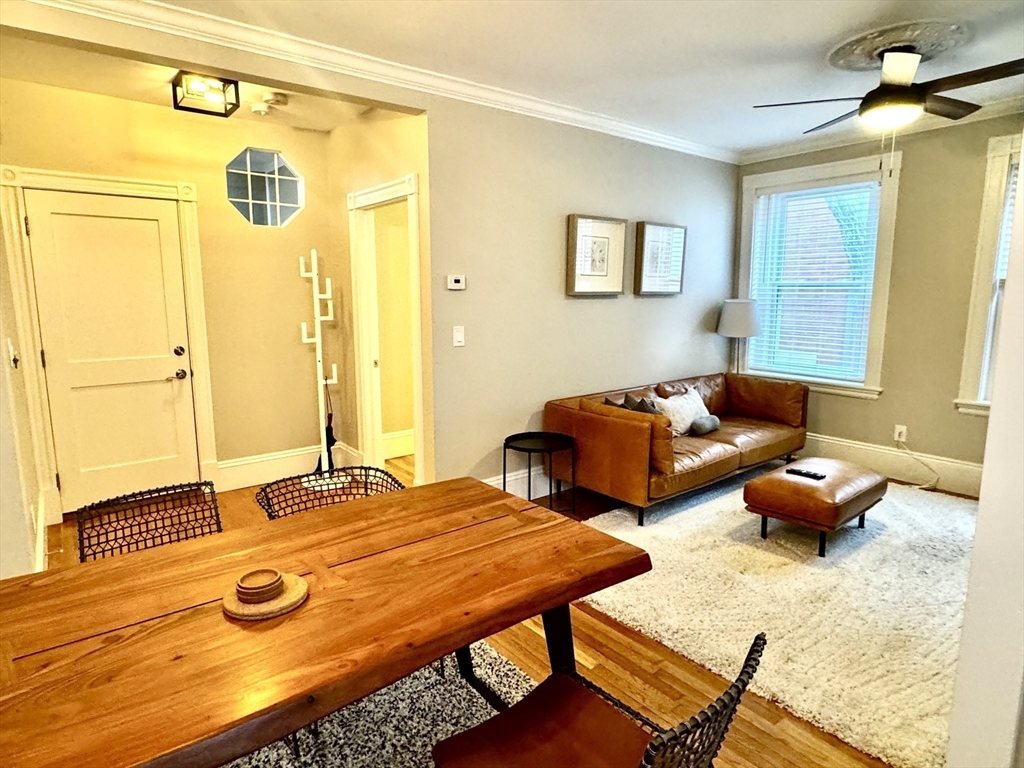 15 Cedar St, Charlestown