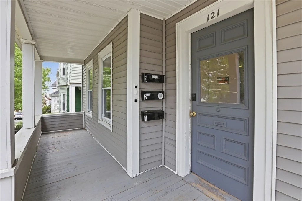 121 Glendale St, Everett