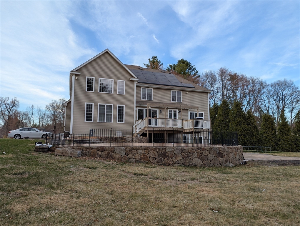 19 Plain St, Franklin