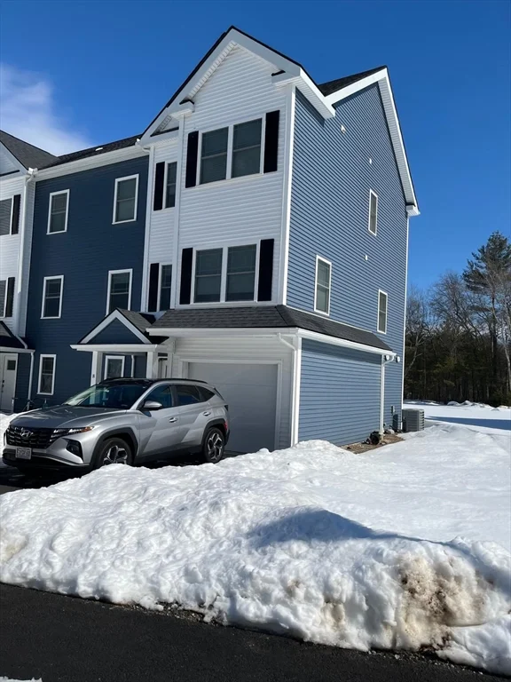 8 Jackson Rd, Chelmsford