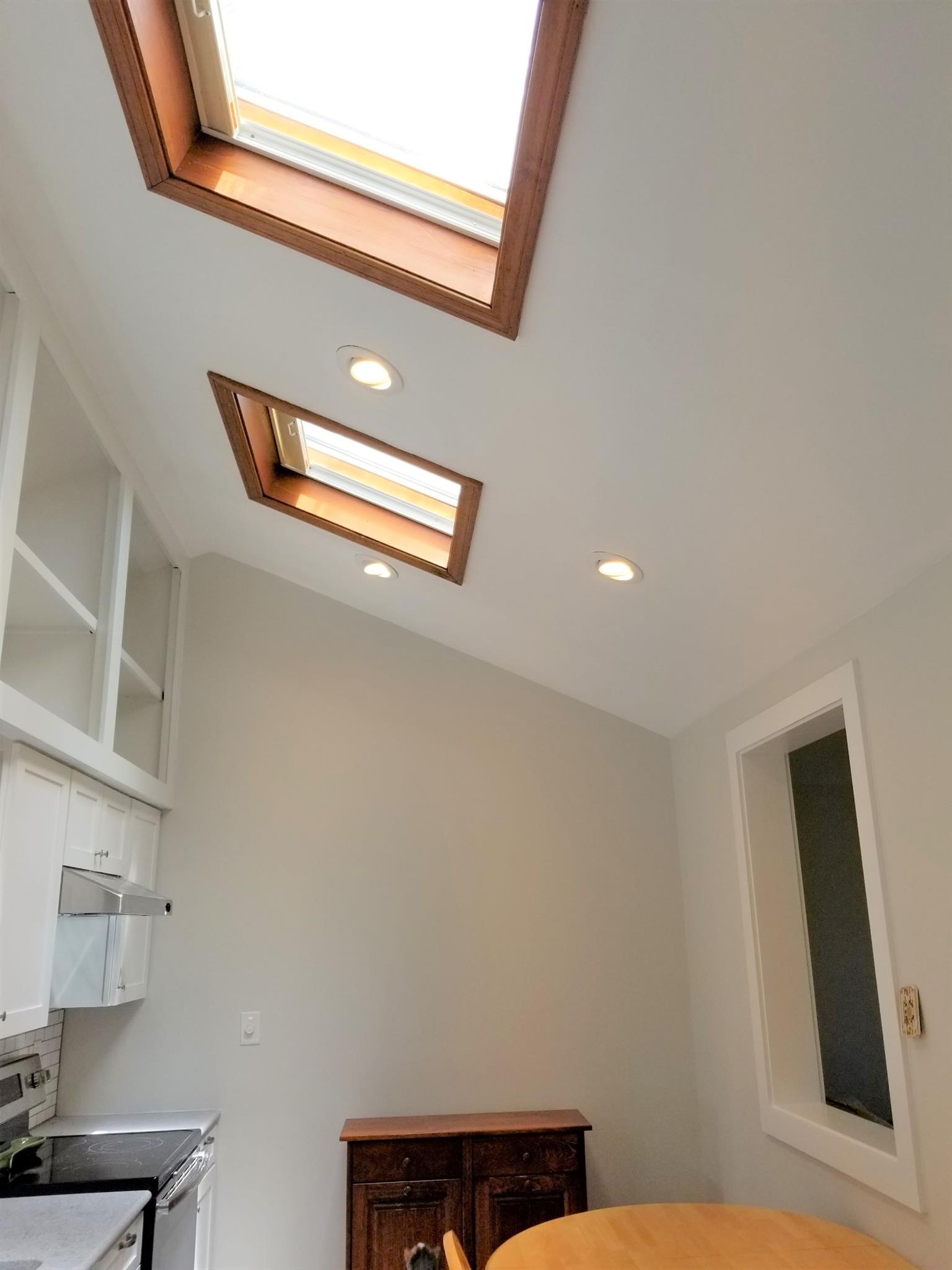 12 Conwell Ave, West Somerville