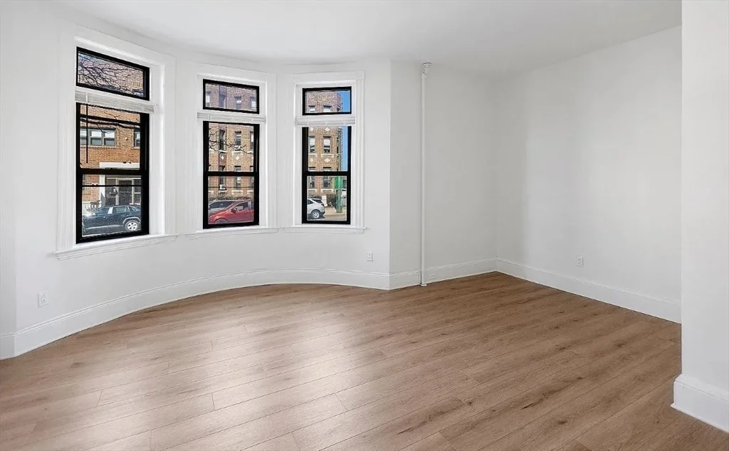 868 Huntington Ave, Mission Hill