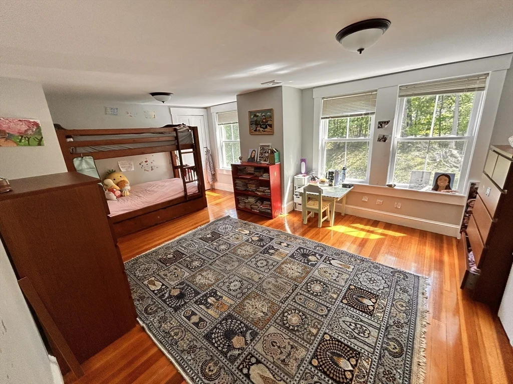 144 East St, Sharon