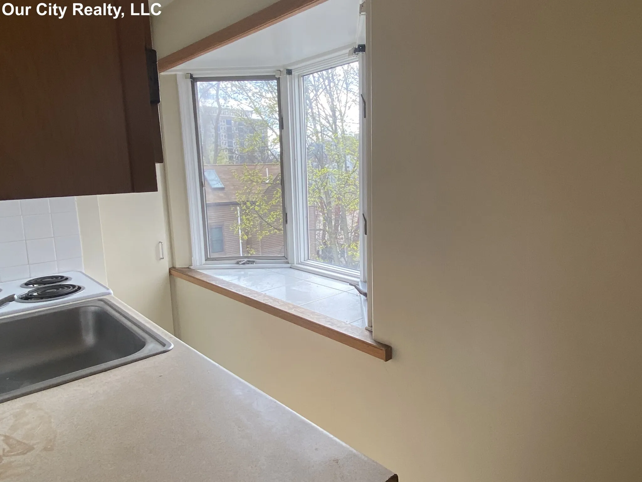 12 Auburn St, Cambridgeport