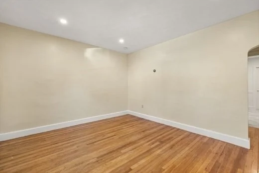 19 Beechcroft St, Oak Square