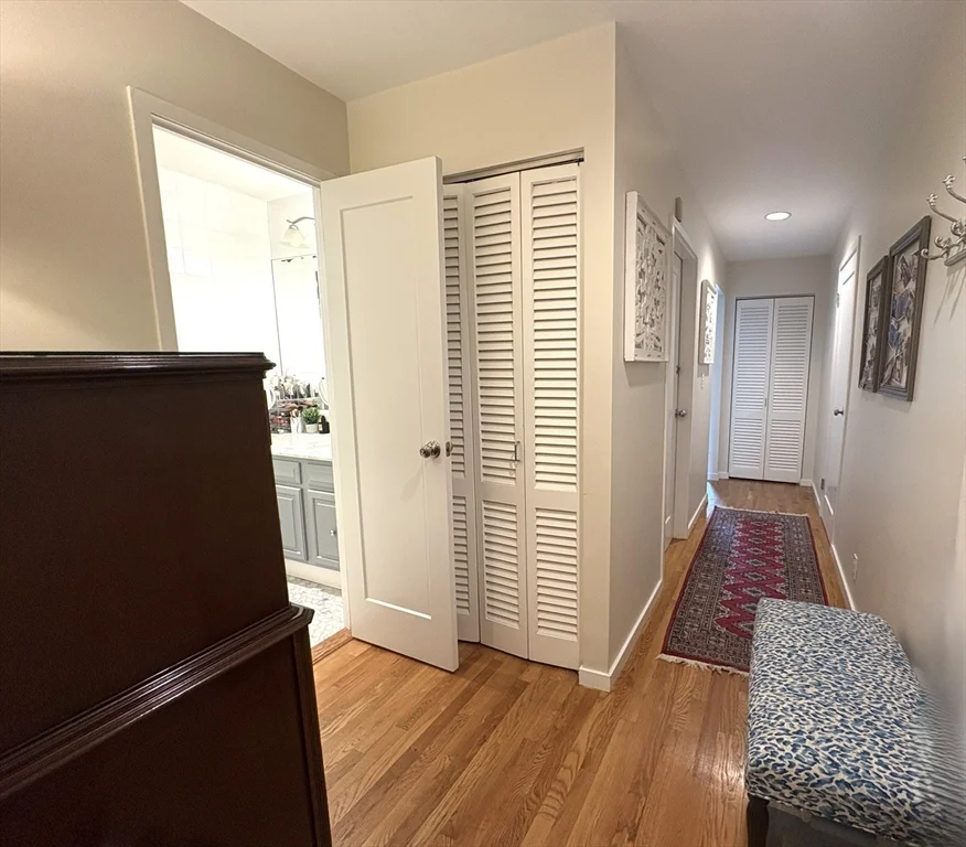 12 Cumberland St, Back Bay