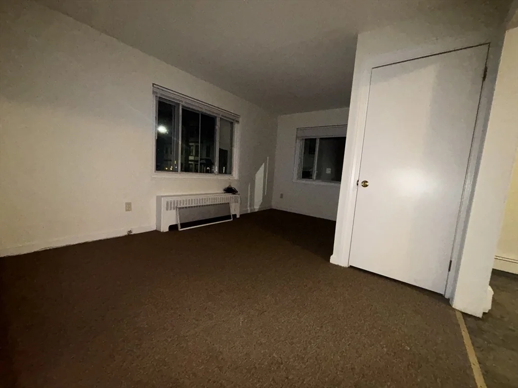 842 Saratoga St, East Boston