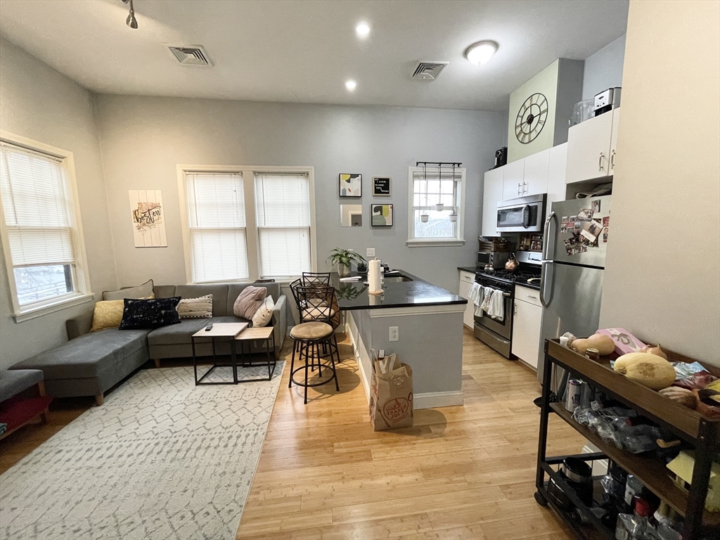 195 West 3rd St, South Boston