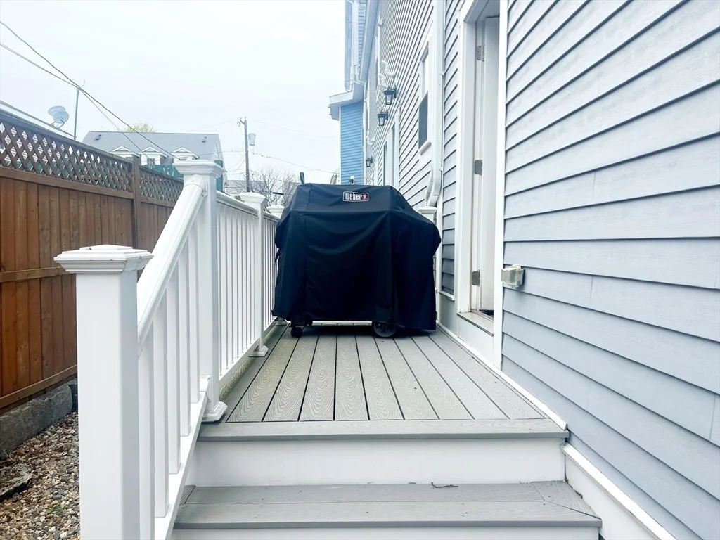 10 S Mason St, Salem