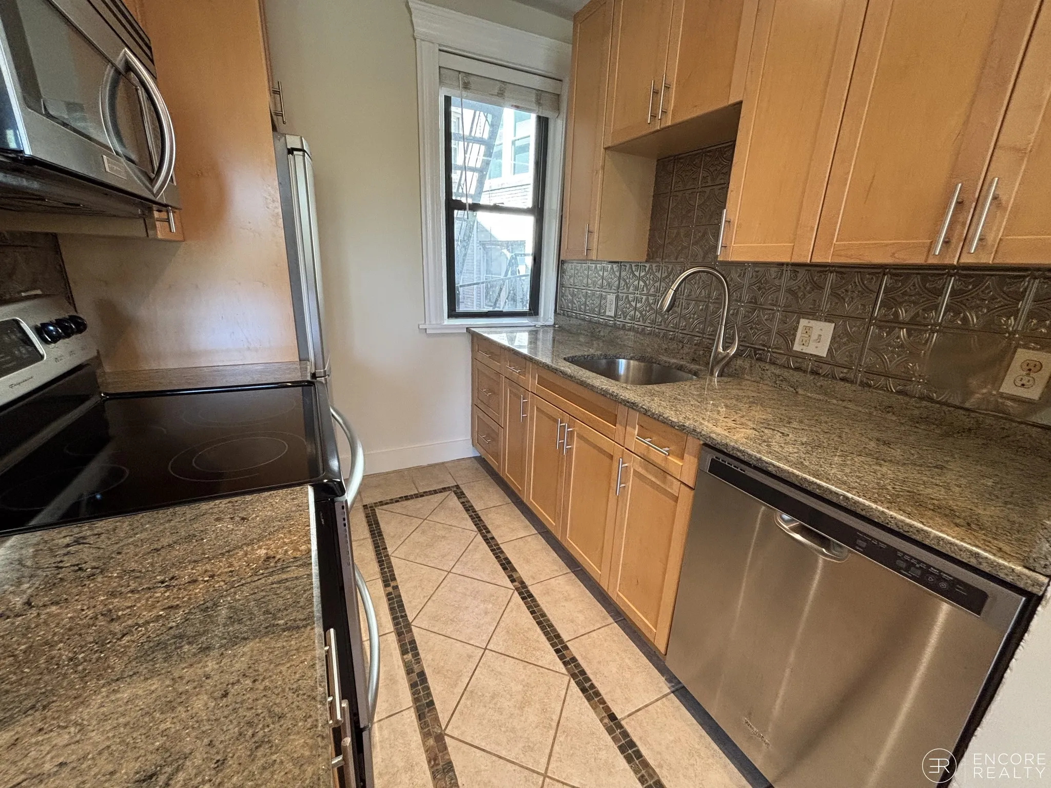 61 Park Dr, Fenway