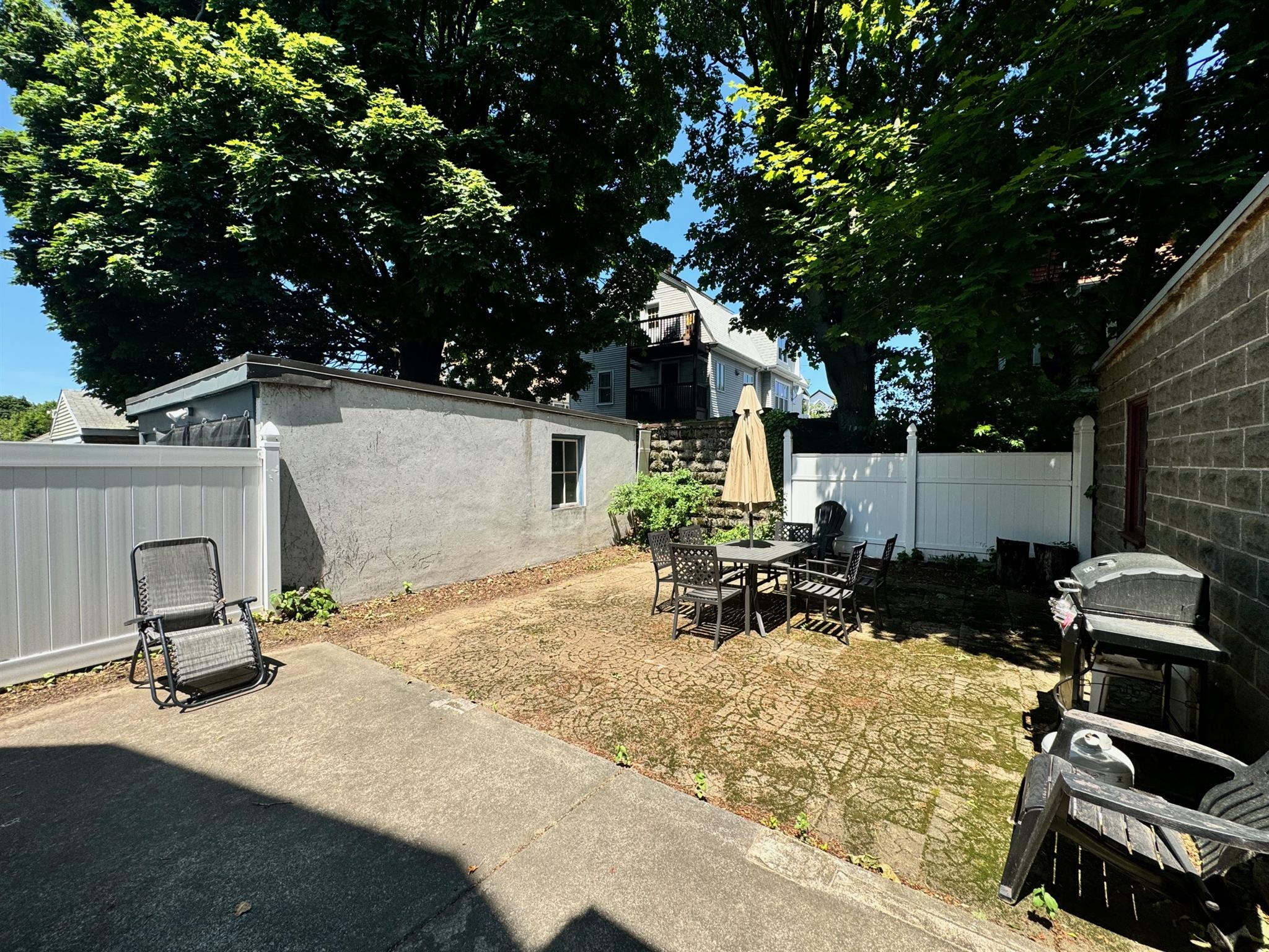 19 Gordon St, West Somerville