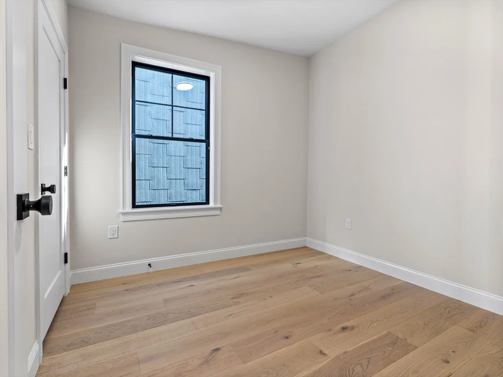 48 Woodward, South Boston