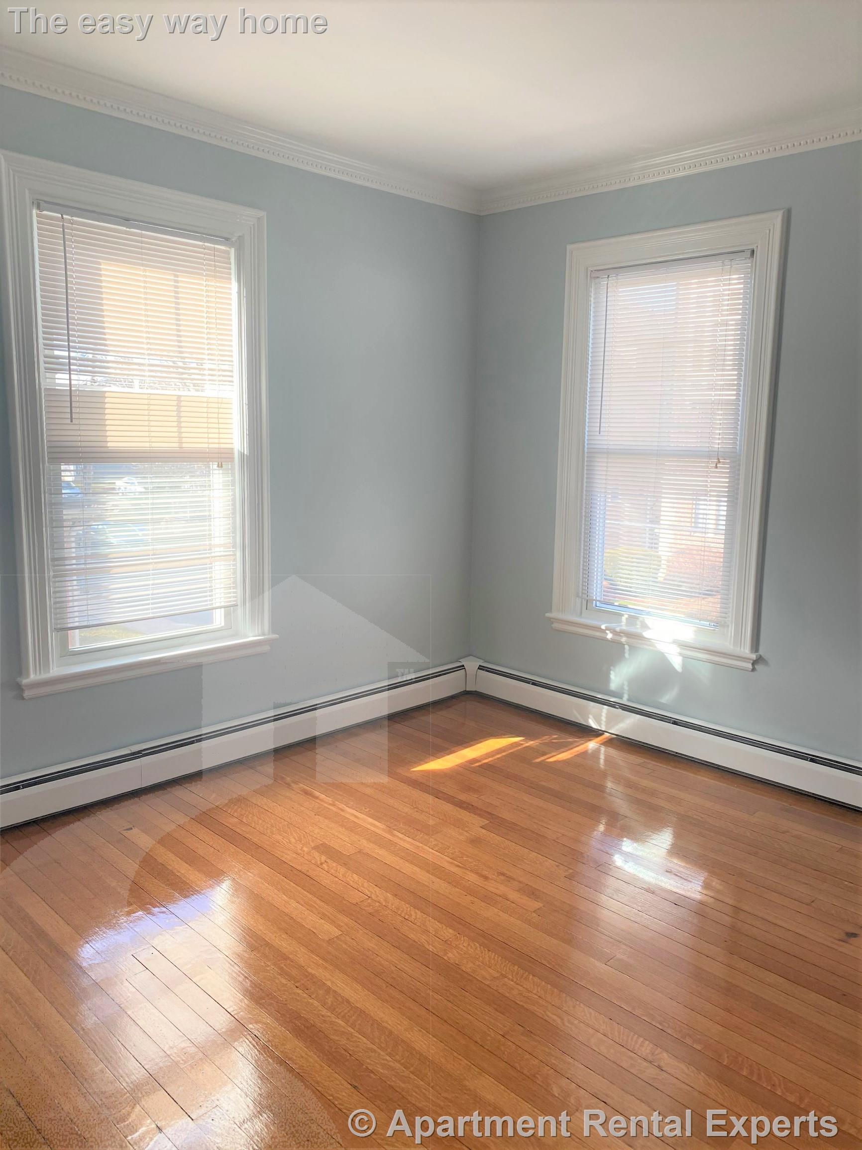 37 Spring St, Malden Center