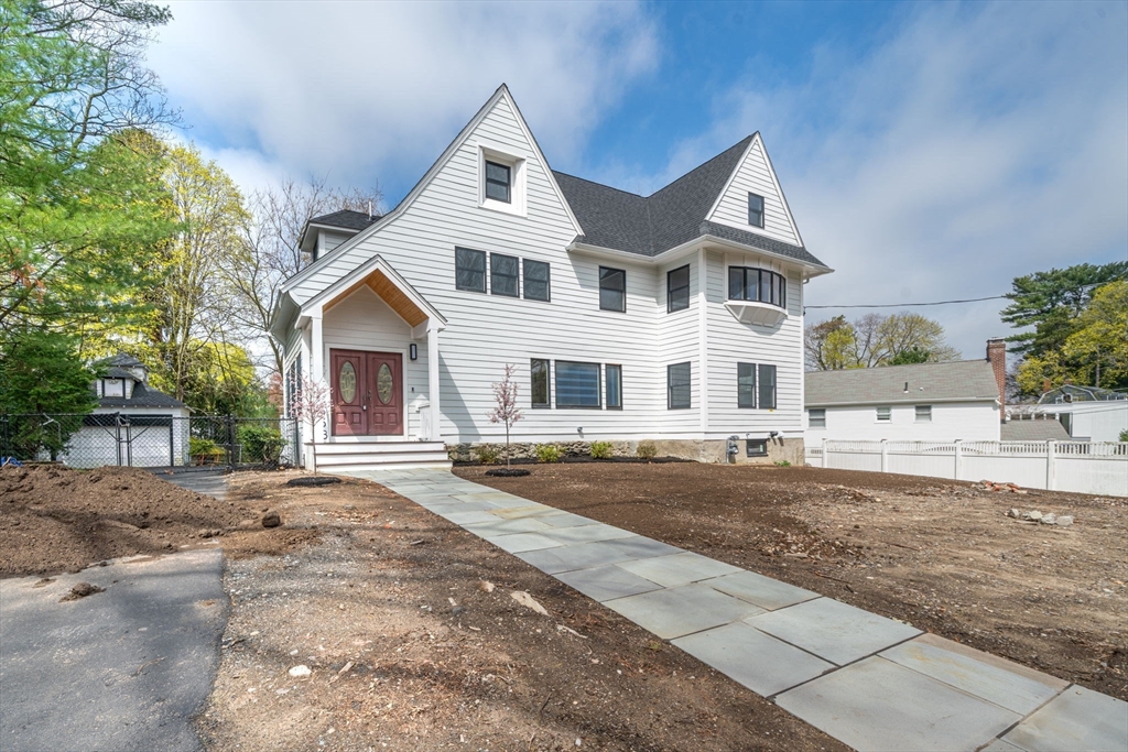 653 Chestnut St, Newton