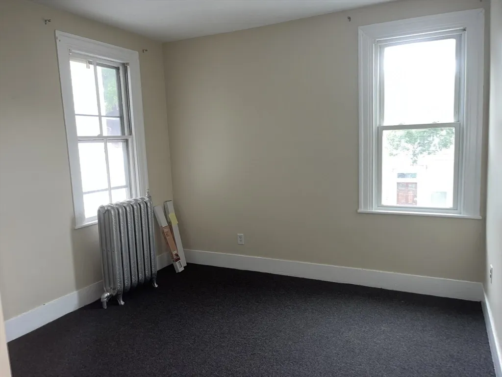 194-1/2 Lexington St, East Boston