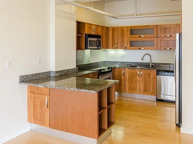 210 South St, Leather District