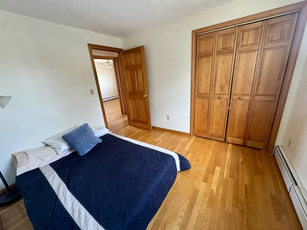 15 Curlew St, West Roxbury