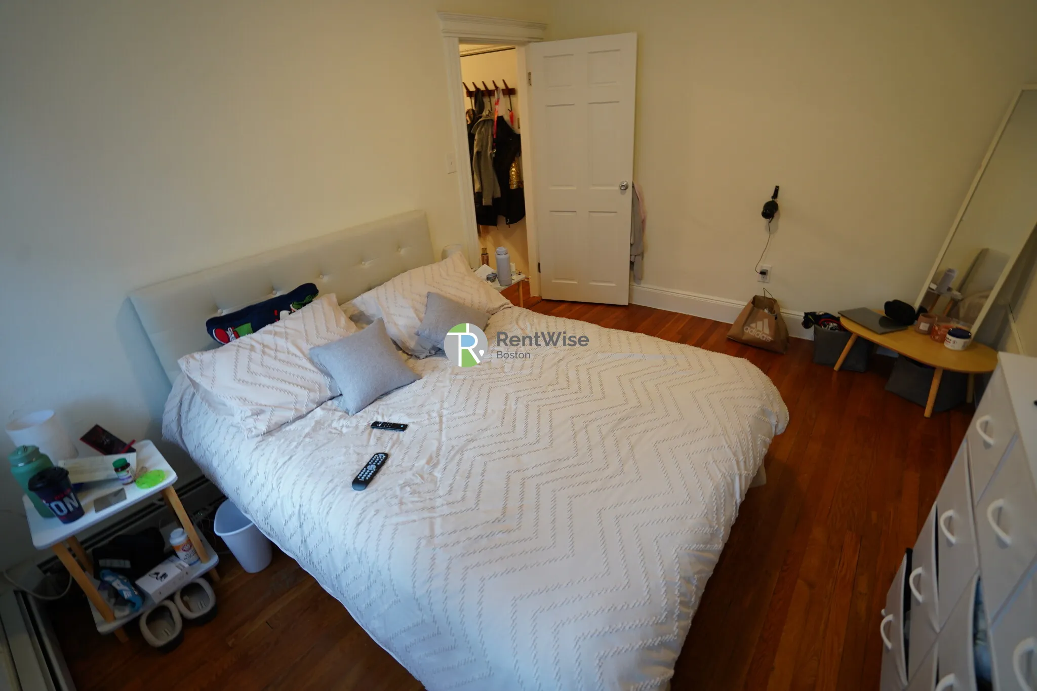 82 Brainerd Rd, Allston