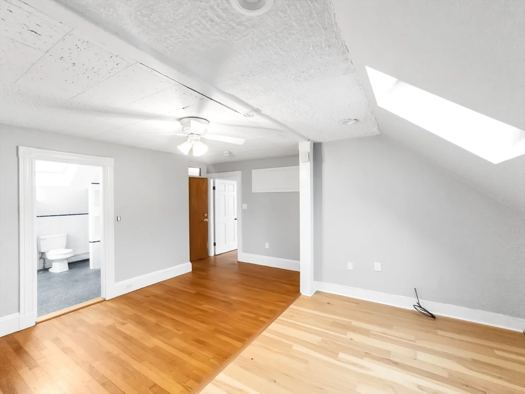 4 Buckley Ave, Jamaica Plain