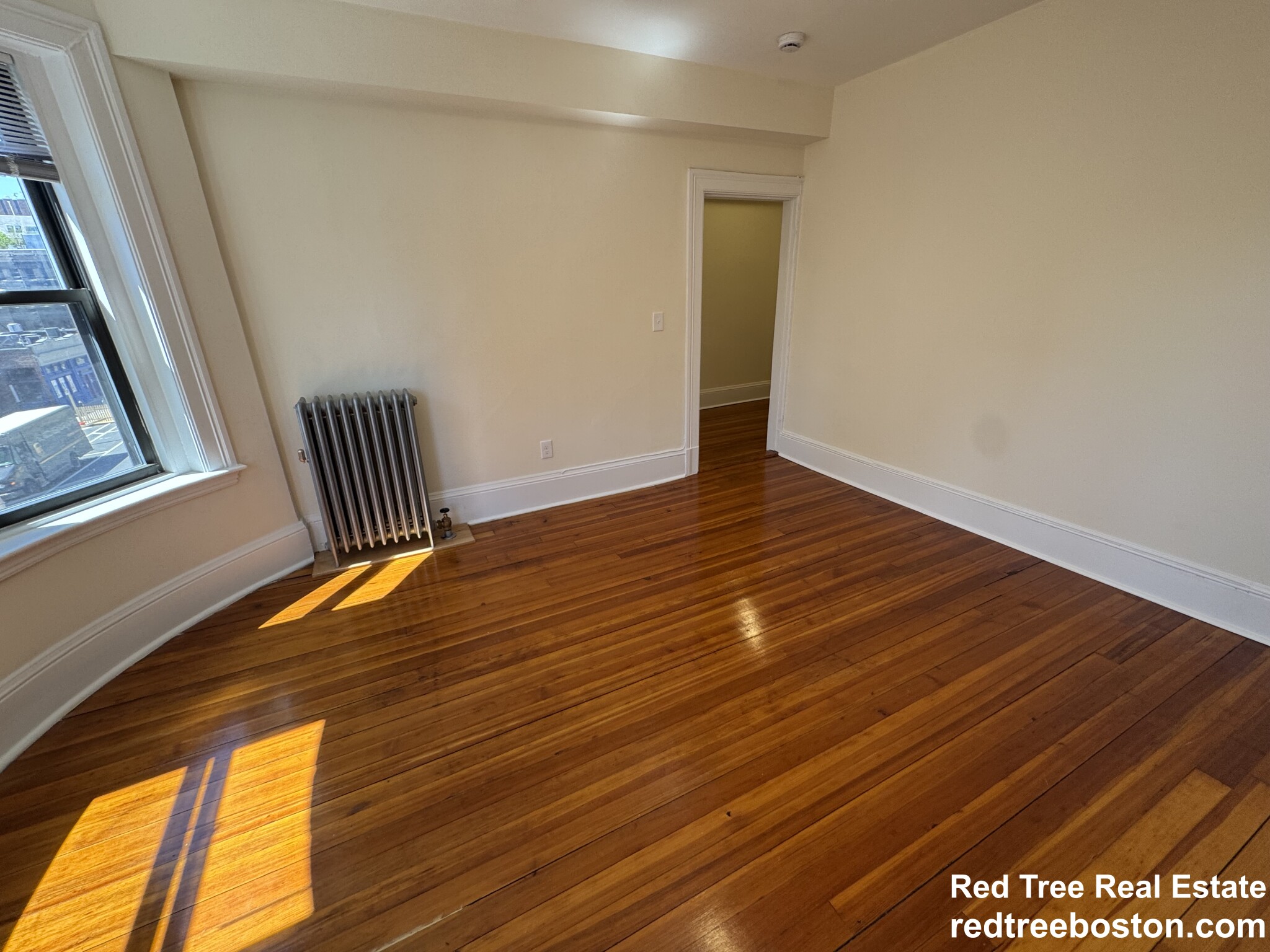 885 Massachusetts Ave, Mid Cambridge