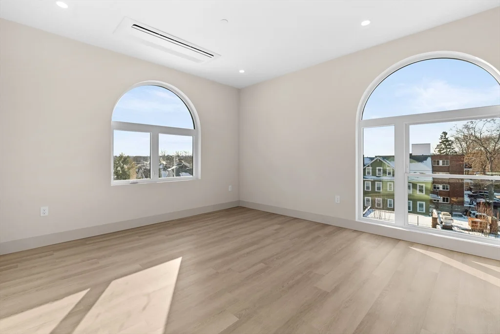 453 Franklin, Melrose