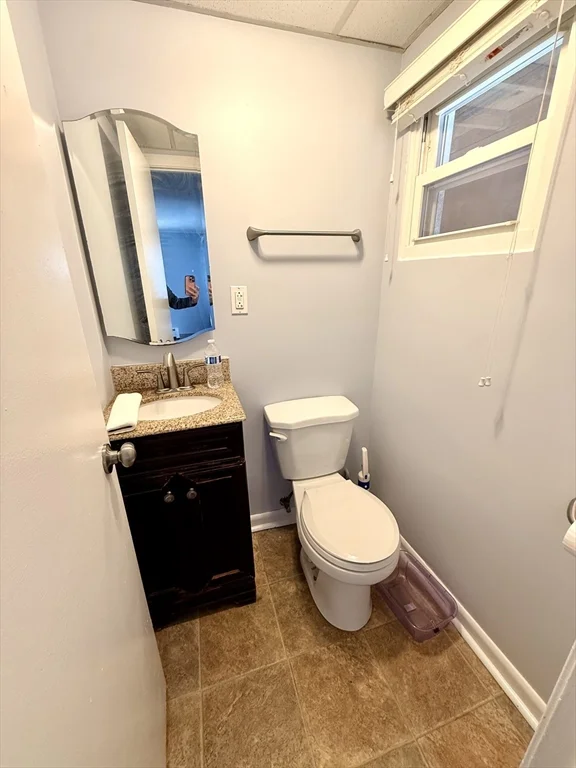 28 College Farm Rd, Waltham