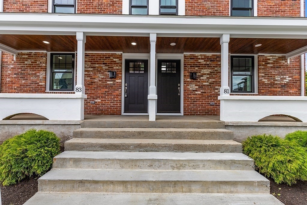 83 Hawthorn St, Nonantum