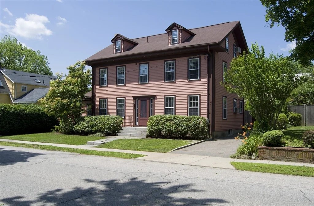 153 Watson Rd, Belmont