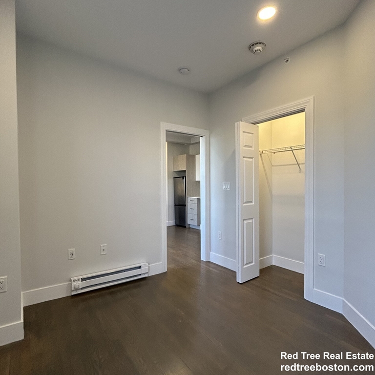 11 Queensberry St, Boston