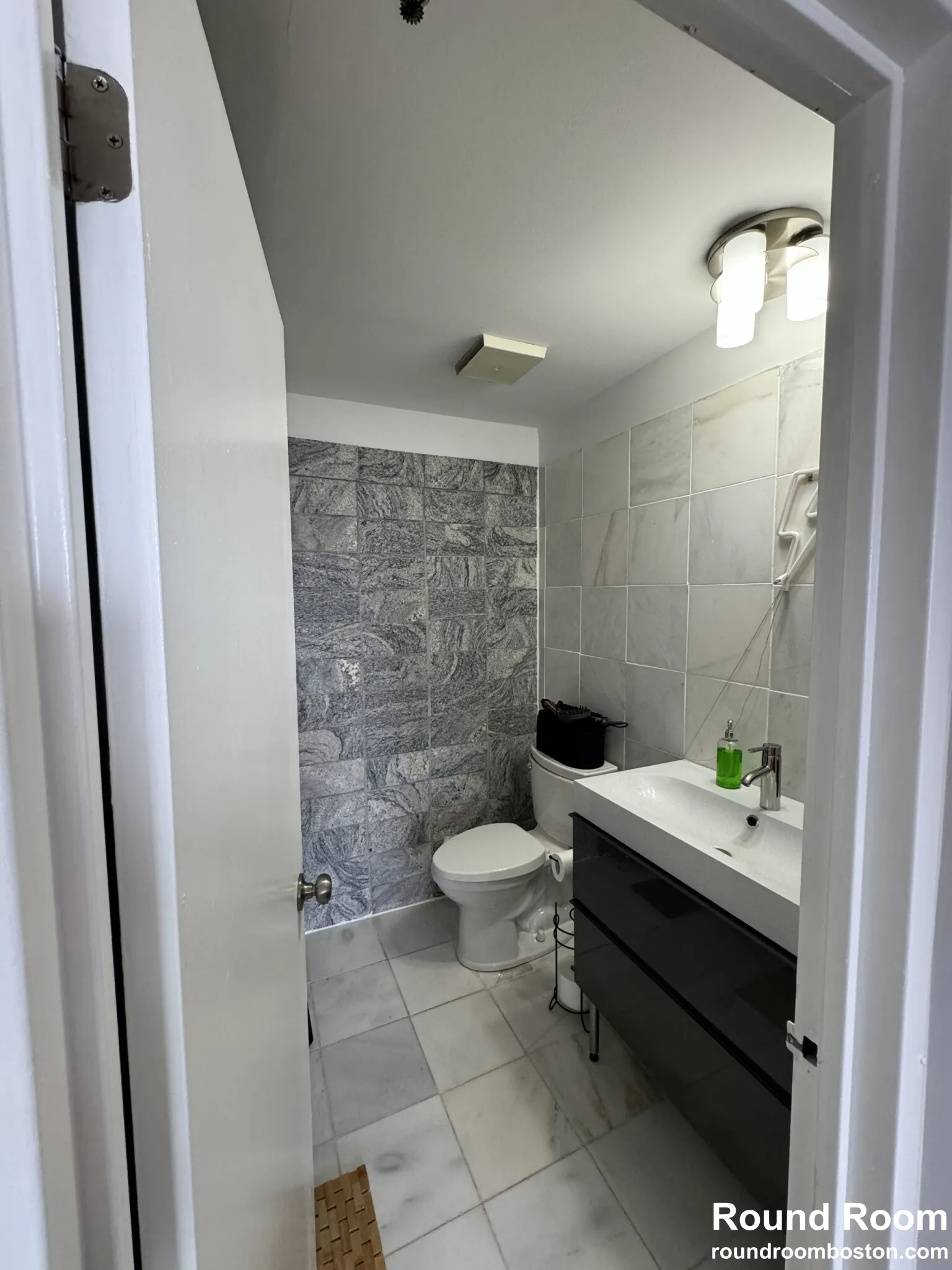 382 Ocean Ave, Revere