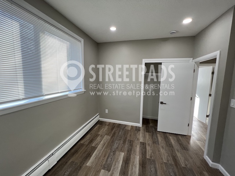 50 Evergreen St, Jamaica Plain