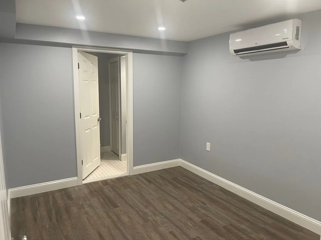 129 Pleasant St, Weymouth