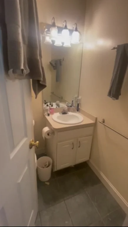 111 West 8th St, South Boston